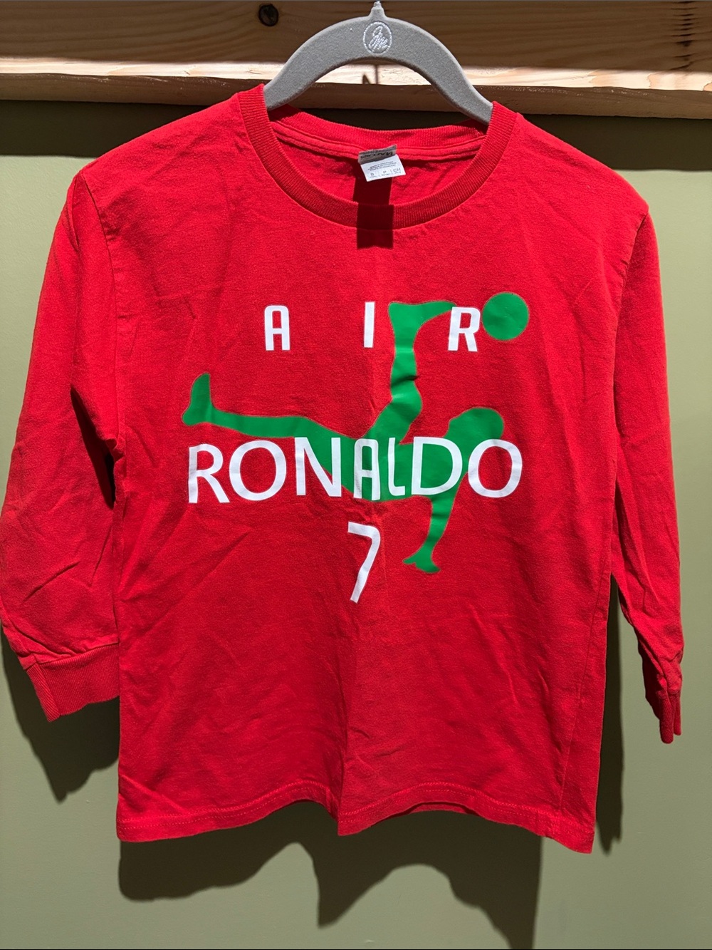 Gildan Red Long Sleeve 'Ronaldo 7' Graphic Tee